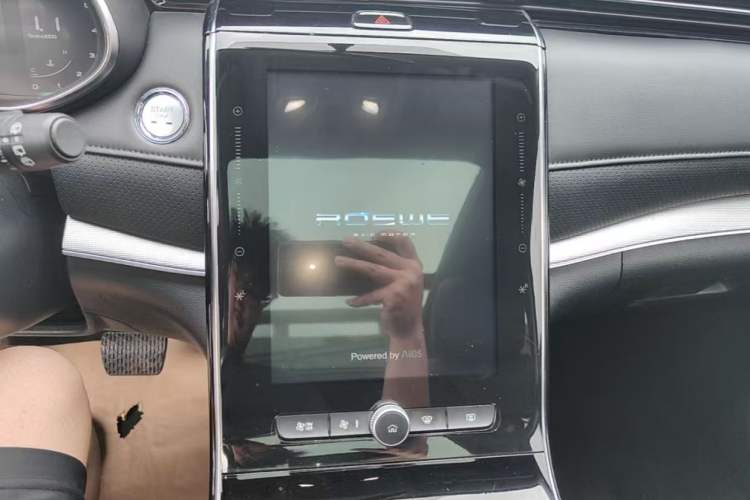 Used Roewe RX5 MAX 2019 300TGI Automatic 4G Connect Luxury Edition Audio And AC Panel
