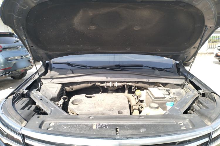 Used Roewe RX5 MAX 2019 300TGI Automatic 4G Connect Luxury Edition Engine Bay