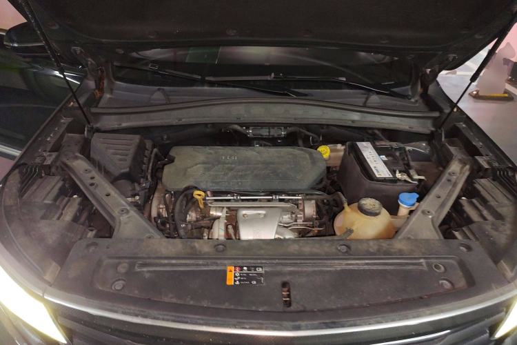 Used Roewe RX5 MAX 2019 400TGI Automatic Smart Cabin Flagship Edition Engine Bay