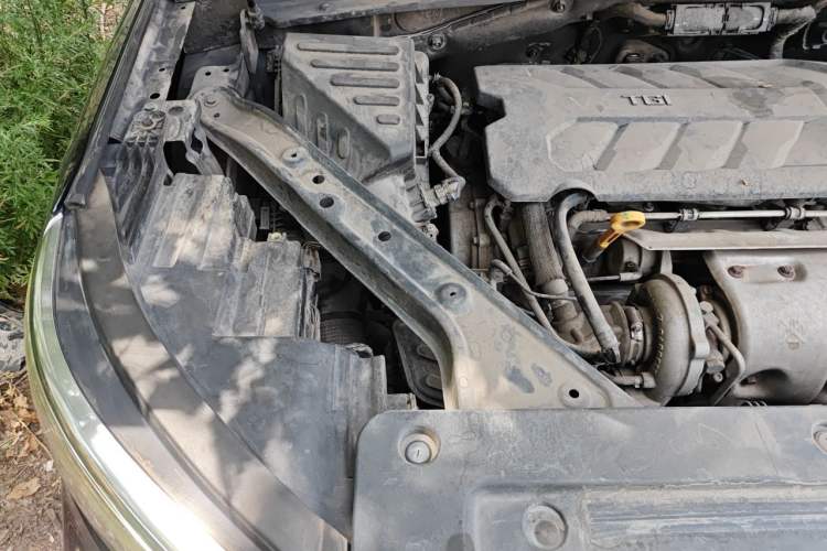 Used Roewe RX5 MAX 2019 400TGI Automatic 4G Connect Luxury Edition Engine Bay Right