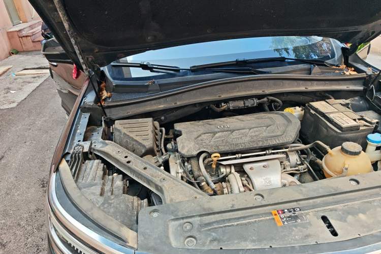 Used Roewe RX5 MAX 2019 400TGI Automatic Smart Cabin Flagship Edition Engine Bay Right
