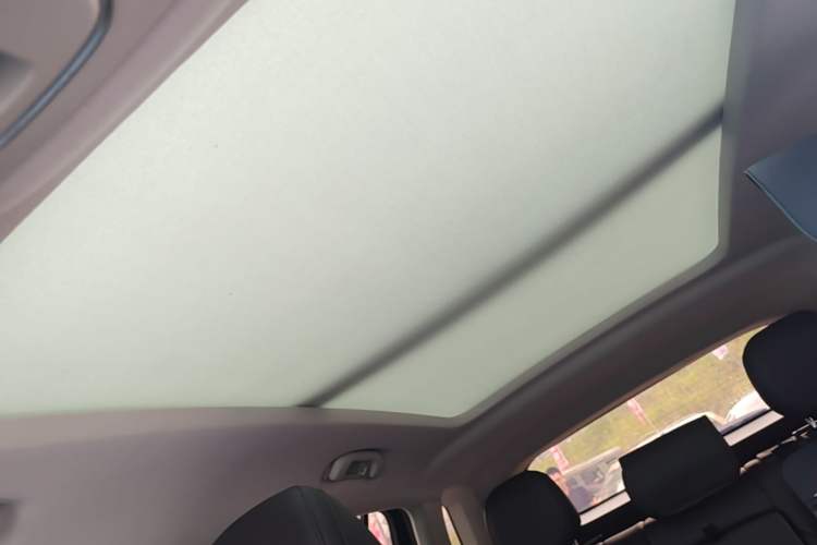 Used Roewe RX5 MAX 2019 300TGI Automatic 4G Connect Luxury Edition Headliner
