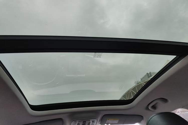 Used Roewe RX5 MAX 2019 300TGI Automatic 4G Connect Luxury Edition Headliner