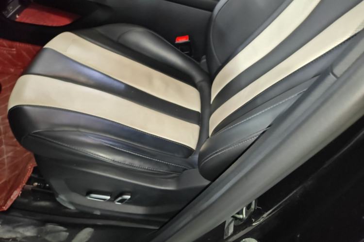 Used Roewe RX5 MAX 2019 400TGI Automatic All-Wheel Drive Smart Cabin Supreme Edition Left Front Seat