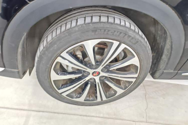 Used Roewe RX5 MAX 2019 400TGI Automatic All-Wheel Drive Smart Cabin Supreme Edition Left Front Wheel Hub