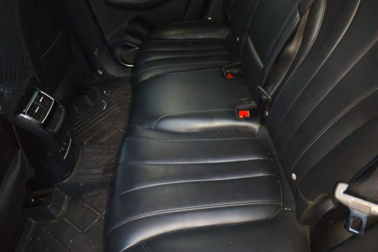 Used Roewe RX5 MAX 2019 300TGI Automatic Smart Cabin Luxury Edition Left Rear Seat