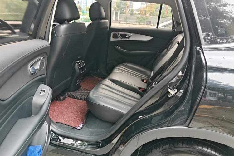 Used Roewe RX5 MAX 2019 300TGI Automatic 4G Connect Luxury Edition Left Rear Seat