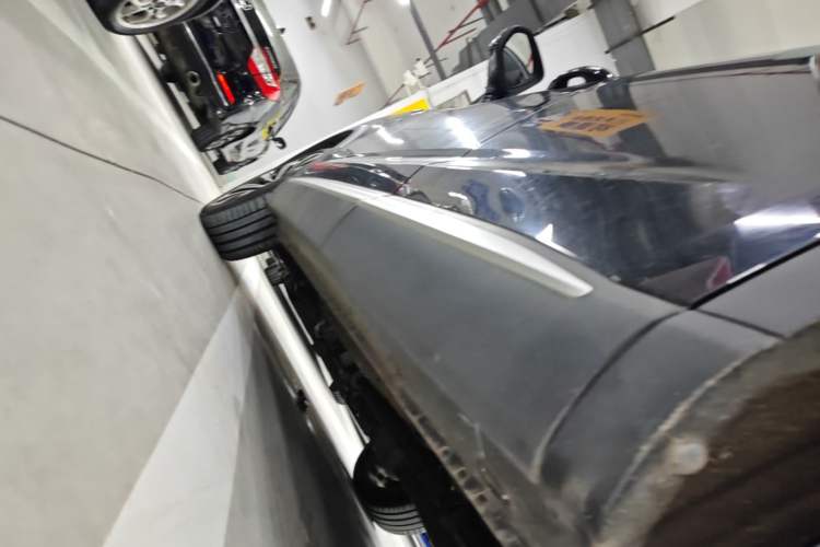 Used Roewe RX5 MAX 2019 400TGI Automatic All-Wheel Drive Smart Cabin Supreme Edition Left Side Sill