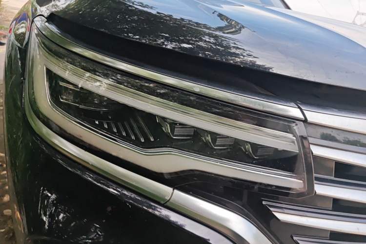 Used Roewe RX5 MAX 2019 400TGI Automatic 4G Connect Luxury Edition Right Front Headlight