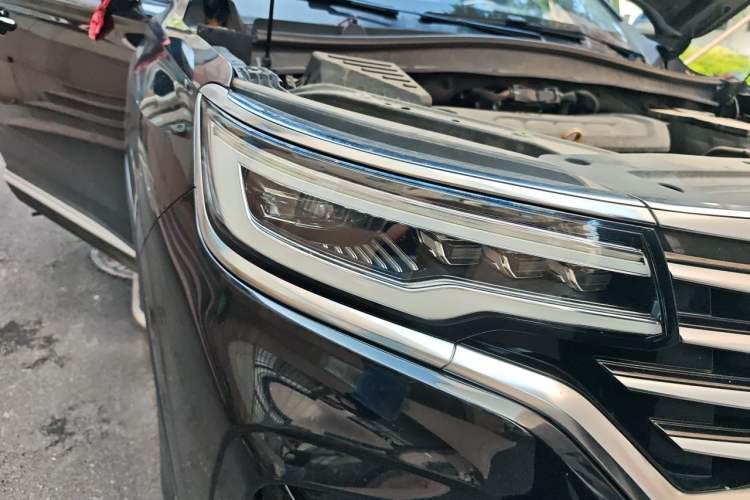 Used Roewe RX5 MAX 2019 400TGI Automatic Smart Cabin Flagship Edition Right Front Headlight