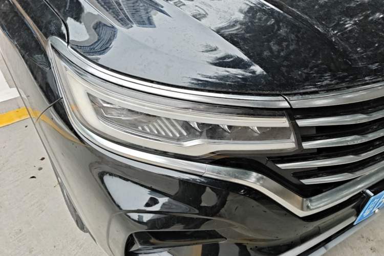 Used Roewe RX5 MAX 2019 300TGI Automatic 4G Connect Luxury Edition Right Front Headlight