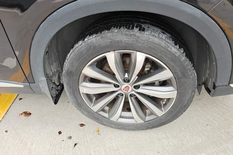 Used Roewe RX5 MAX 2019 300TGI Automatic 4G Connect Luxury Edition Right Front Wheel Hub