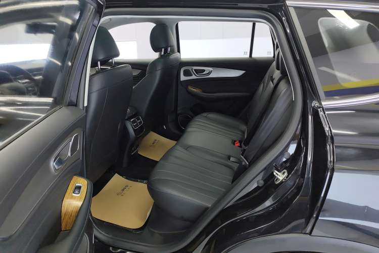 Used Roewe RX5 MAX 2019 300TGI Automatic 4G Connect Luxury Edition Right Rear Seat