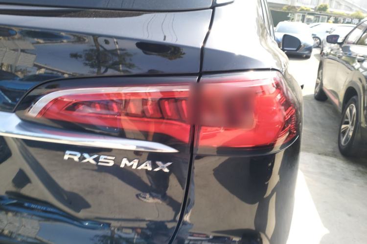 Used Roewe RX5 MAX 2019 300TGI Automatic 4G Connect Luxury Edition Right Rear Taillight
