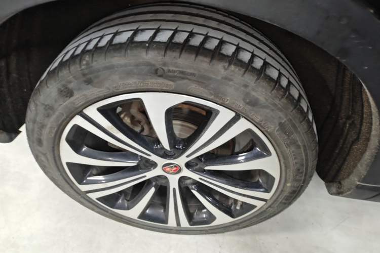 Used Roewe RX5 MAX 2019 400TGI Automatic All-Wheel Drive Smart Cabin Supreme Edition Right Rear Wheel Hub