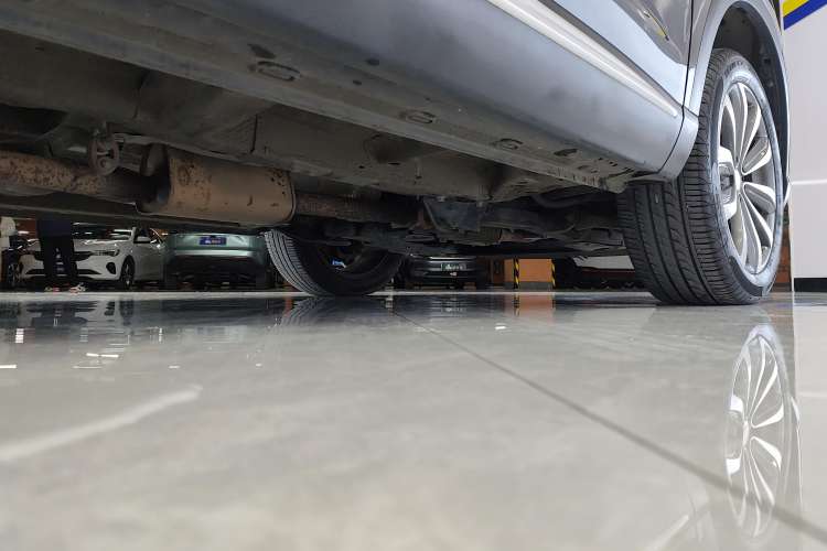 Used Roewe RX5 MAX 2019 300TGI Automatic 4G Connect Luxury Edition Right Side Sill