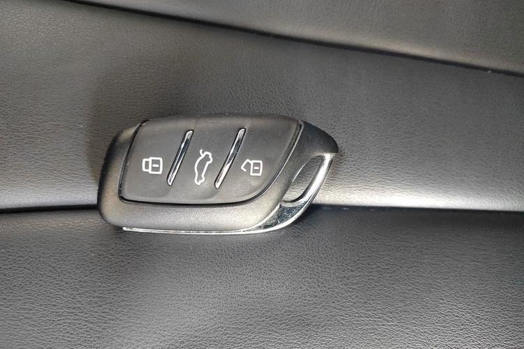 Used Roewe RX5 MAX 2019 400TGI Automatic 4G Connect Luxury Edition Vehicle Key