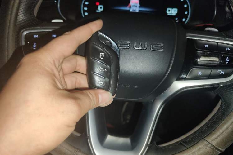 Used Roewe RX5 MAX 2019 300TGI Automatic Smart Cabin Luxury Edition Vehicle Key