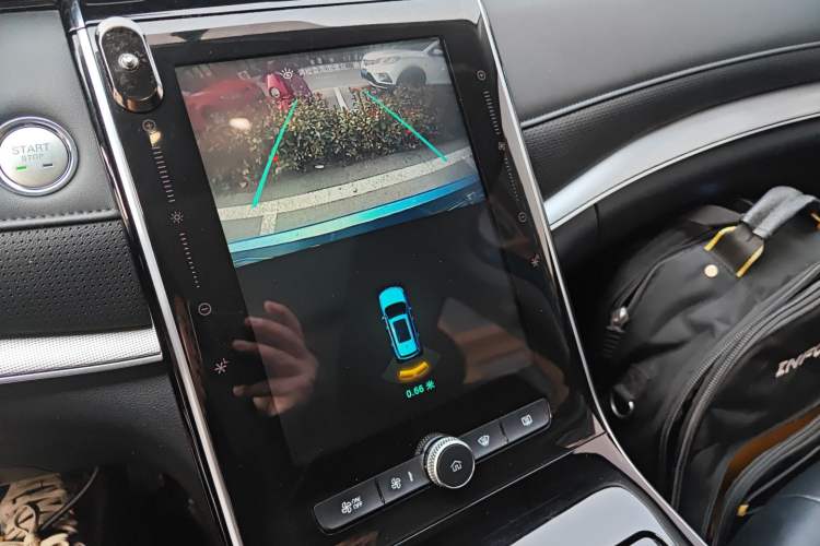 Used Roewe RX5 MAX 2019 300TGI Automatic 4G Connect Luxury Edition Audio And AC Panel