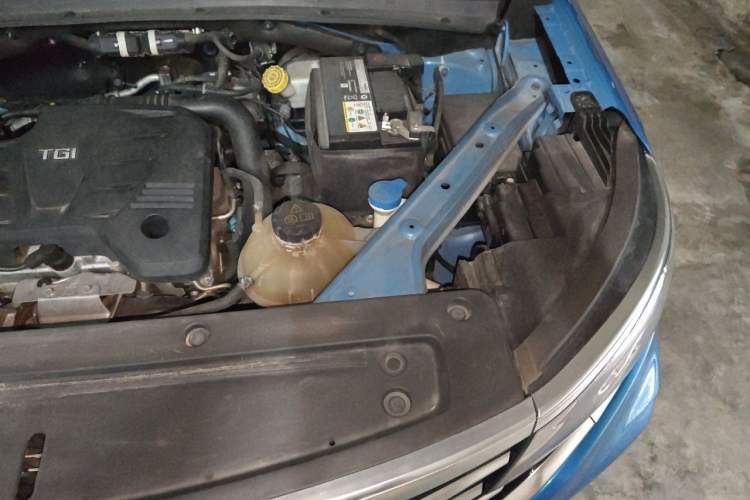 Used Roewe RX5 MAX 2019 300TGI Automatic Smart Cabin Flagship Edition Engine Bay Left