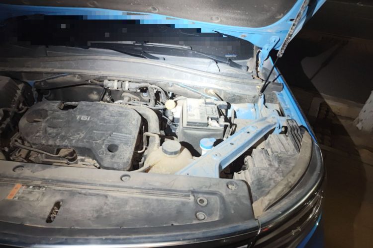 Used Roewe RX5 MAX 2019 300TGI Automatic 4G Connect Luxury Edition Engine Bay Left