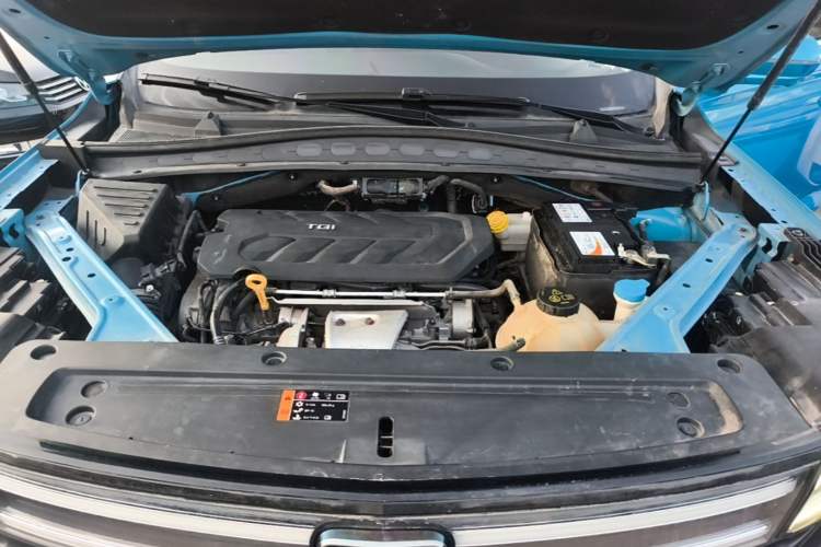 Used Roewe RX5 MAX 2019 400TGI Automatic Smart Cabin Flagship Edition Engine Bay