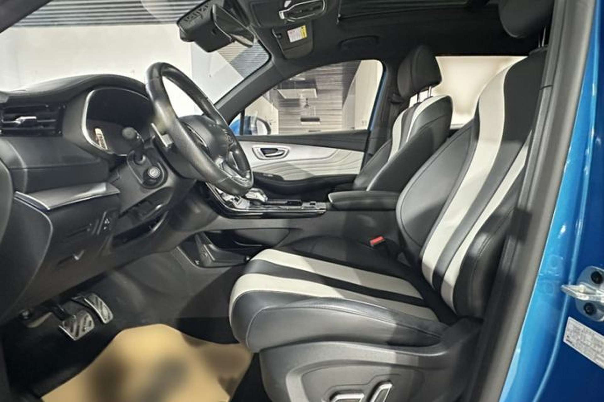 Used Roewe RX5 MAX 2019 400TGI Automatic Smart Cabin Flagship Edition Exterior 10