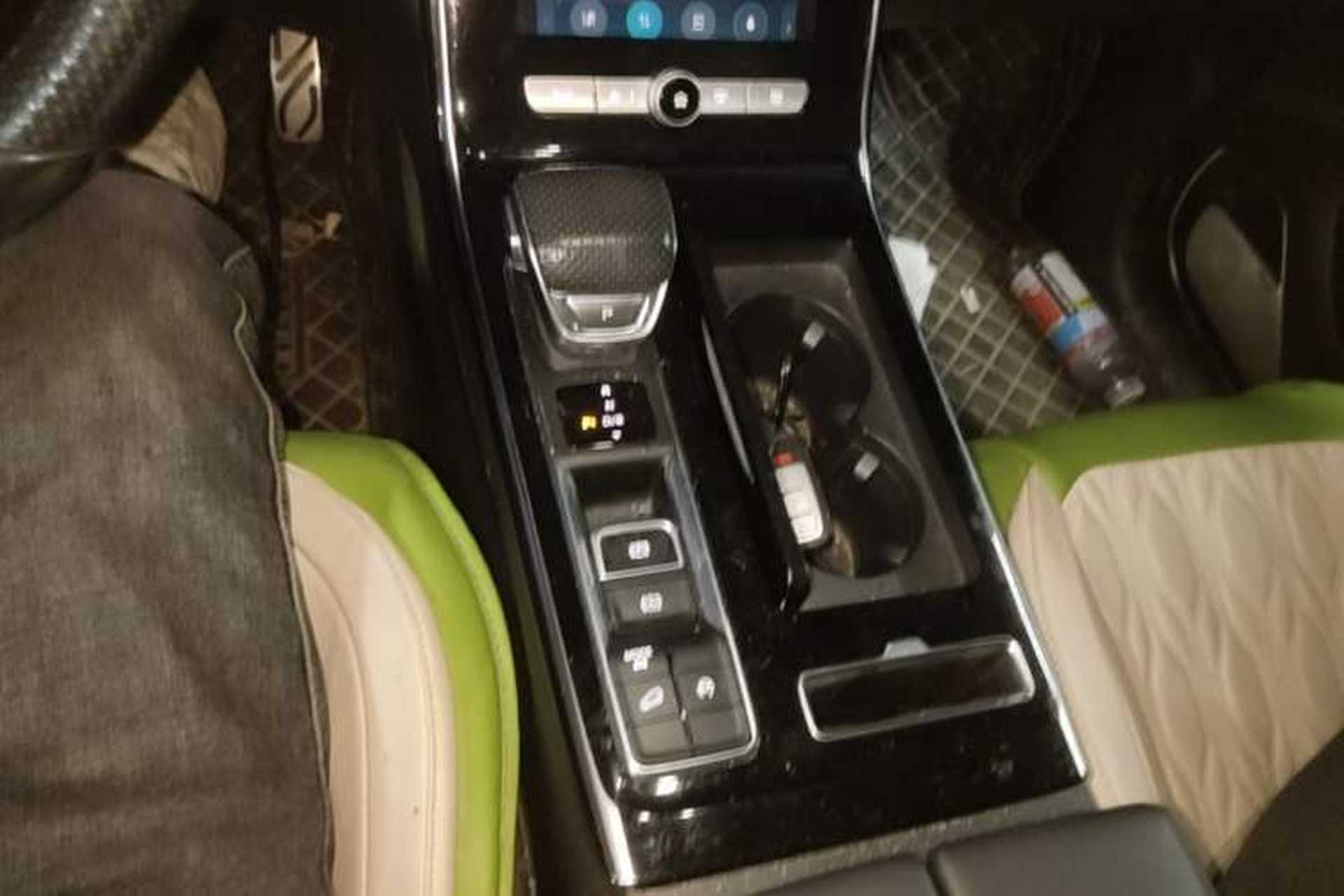 Used Roewe RX5 MAX 2019 400TGI Automatic Smart Cabin Flagship Edition Gear Lever