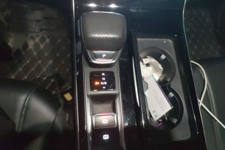 Used Roewe RX5 MAX 2019 400TGI Automatic Smart Cabin Flagship Edition Gear Lever