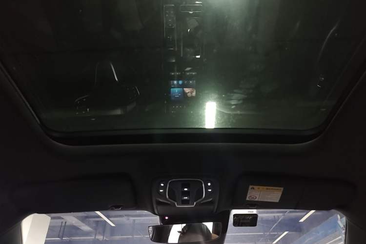 Used Roewe RX5 MAX 2019 400TGI Automatic Smart Cabin Flagship Edition Headliner