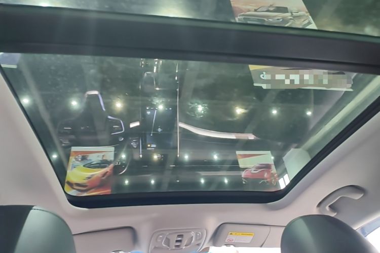 Used Roewe RX5 MAX 2019 300TGI Automatic 4G Connect Luxury Edition Headliner