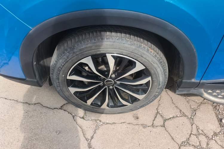 Used Roewe RX5 MAX 2019 400TGI Automatic Smart Cabin Flagship Edition Left Front Wheel Hub