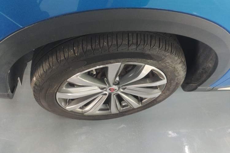 Used Roewe RX5 MAX 2019 300TGI Automatic 4G Connect Luxury Edition Left Front Wheel Hub