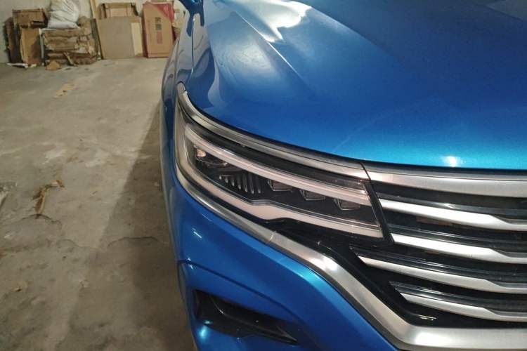 Used Roewe RX5 MAX 2019 300TGI Automatic Smart Cabin Flagship Edition Right Front Headlight