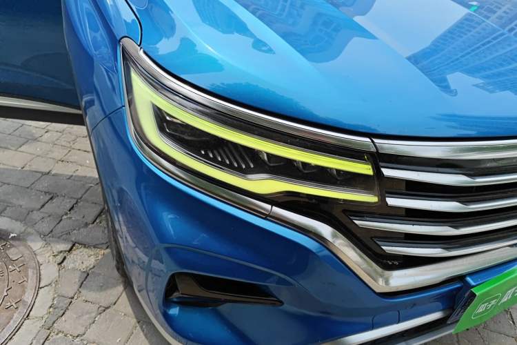 Used Roewe RX5 MAX 2019 400TGI Automatic Smart Cabin Flagship Edition Right Front Headlight