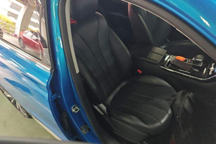 Used Roewe RX5 MAX 2019 300TGI Automatic Smart Cabin Luxury Edition Right Front Seat