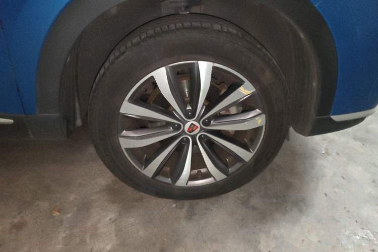 Used Roewe RX5 MAX 2019 300TGI Automatic Smart Cabin Flagship Edition Right Front Wheel Hub