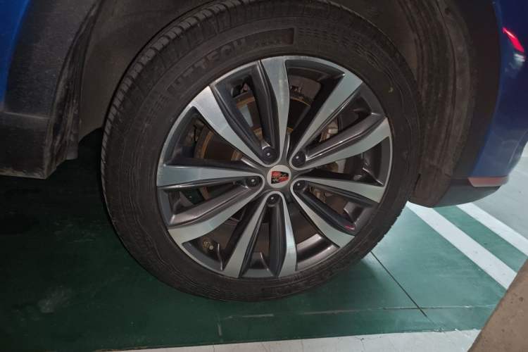 Used Roewe RX5 MAX 2019 300TGI Automatic 4G Connect Luxury Edition Right Front Wheel Hub