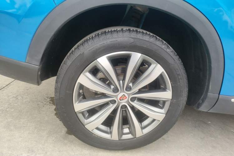 Used Roewe RX5 MAX 2019 300TGI Automatic 4G Connect Luxury Edition Right Rear Wheel Hub