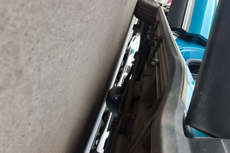 Used Roewe RX5 MAX 2019 400TGI Automatic Smart Cabin Flagship Edition Right Side Sill