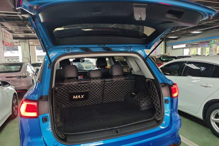 Used Roewe RX5 MAX 2019 300TGI Automatic Smart Cabin Luxury Edition Trunk