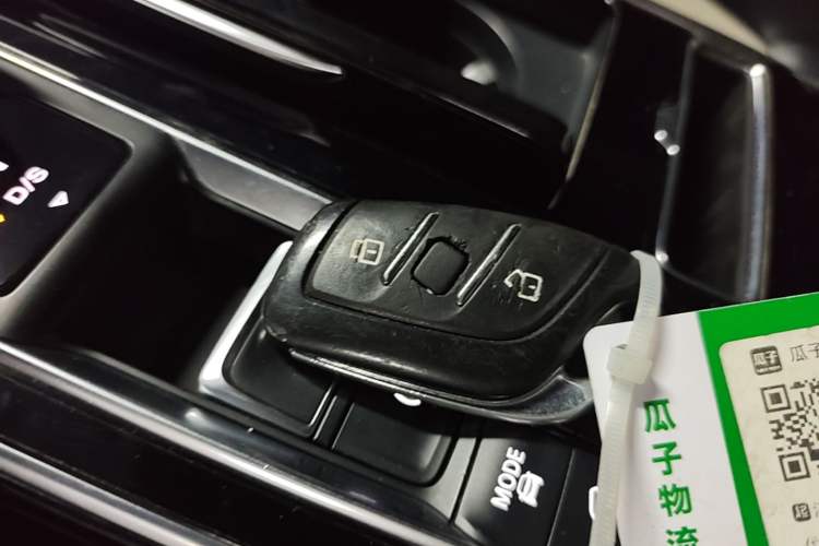 Used Roewe RX5 MAX 2019 400TGI Automatic Smart Cabin Flagship Edition Vehicle Key