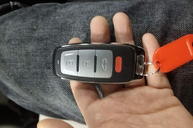 Used Roewe RX5 MAX 2019 400TGI Automatic Smart Cabin Flagship Edition Vehicle Key