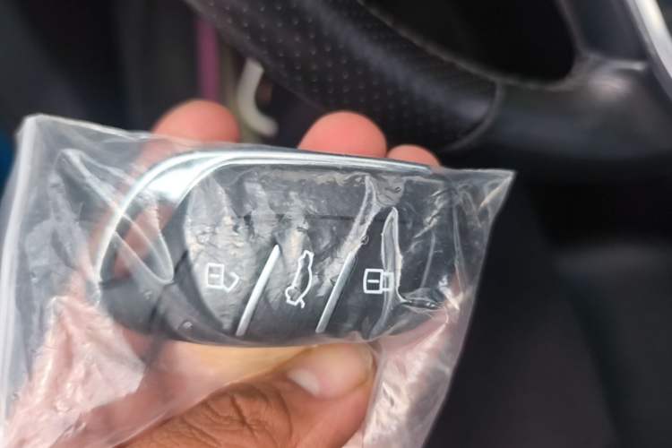 Used Roewe RX5 MAX 2019 400TGI Automatic Smart Cabin Flagship Edition Vehicle Key