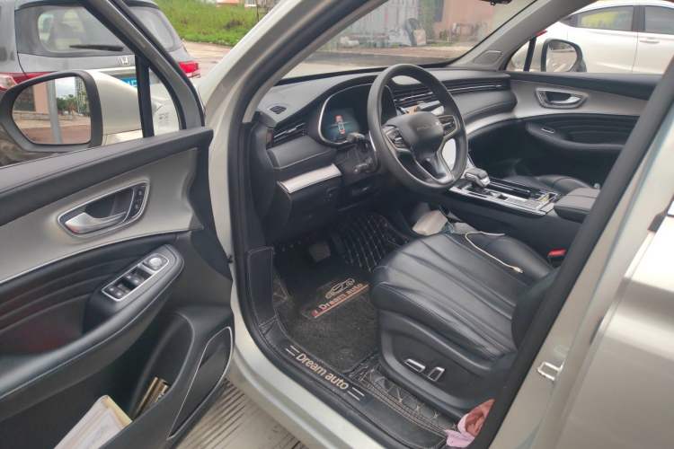 Used Roewe RX5 MAX 2019 300TGI Automatic 4G Connect Luxury Edition Driver Seat