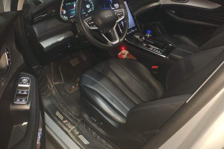Used Roewe RX5 MAX 2019 300TGI Automatic 4G Connect Luxury Edition Driver Seat
