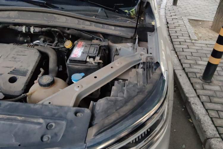 Used Roewe RX5 MAX 2019 300TGI Automatic Smart Cabin Luxury Edition Engine Bay Left