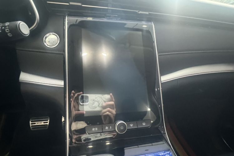 Used Roewe RX5 MAX 2019 400TGI Automatic 4G Connect Luxury Edition Interior 2