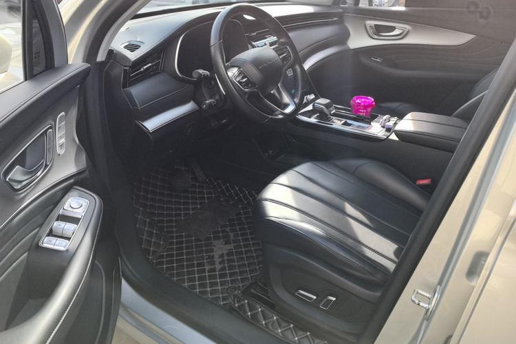 Used Roewe RX5 MAX 2019 300TGI Automatic Smart Cabin Luxury Edition Interior 2