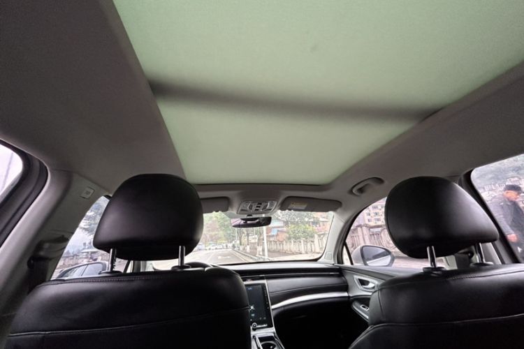Used Roewe RX5 MAX 2019 300TGI Automatic 4G Connect Luxury Edition Interior 3
